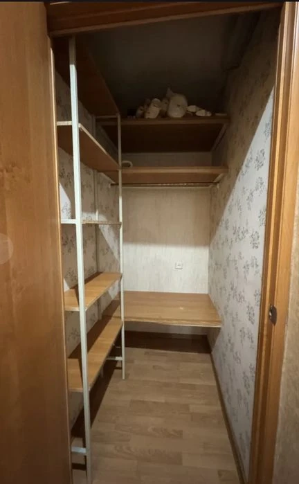 Продам 3 ком квартиру  Победа, Перемога