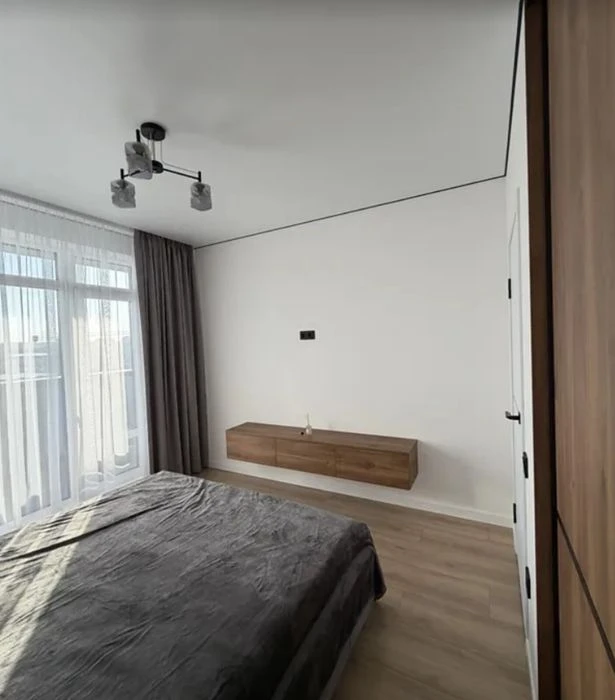Продаж 1к квартири 47 кв. м на вул. Торговиця