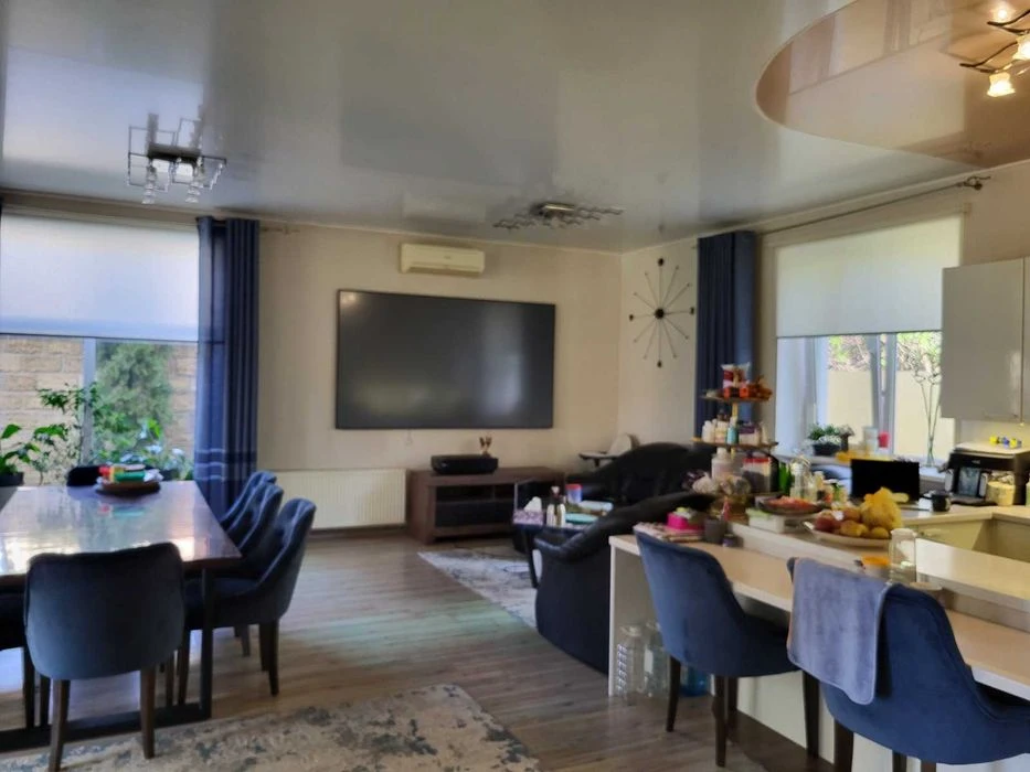 Продам дом 250к.м. , 7соток, АГВ, пер.Сиреньковый/ Рихтер