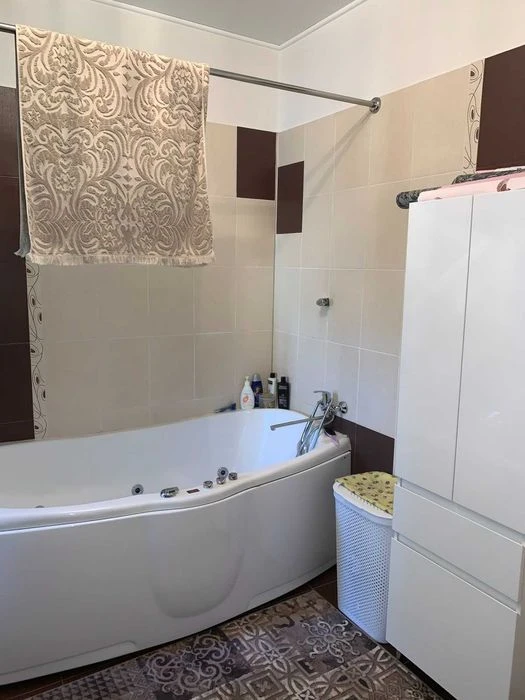 Продам дом 250к.м. , 7соток, АГВ, пер.Сиреньковый/ Рихтер