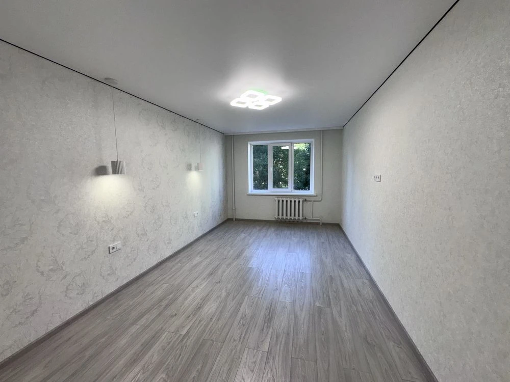 Продам 1к квартиру з сучасним ремонтом.