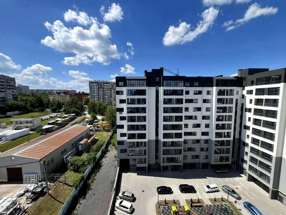 Квартира. Хмельницький, Озерна вул., (Будинок 1)
