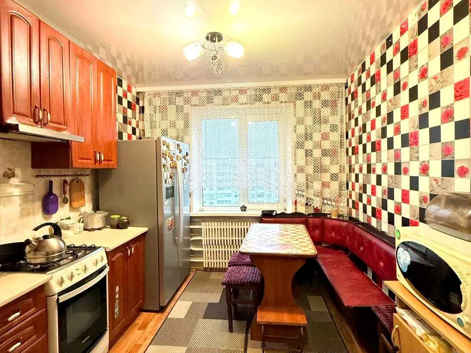 Квартира. Хмельницький, Романа Шухевича вул. (Курчатова)
