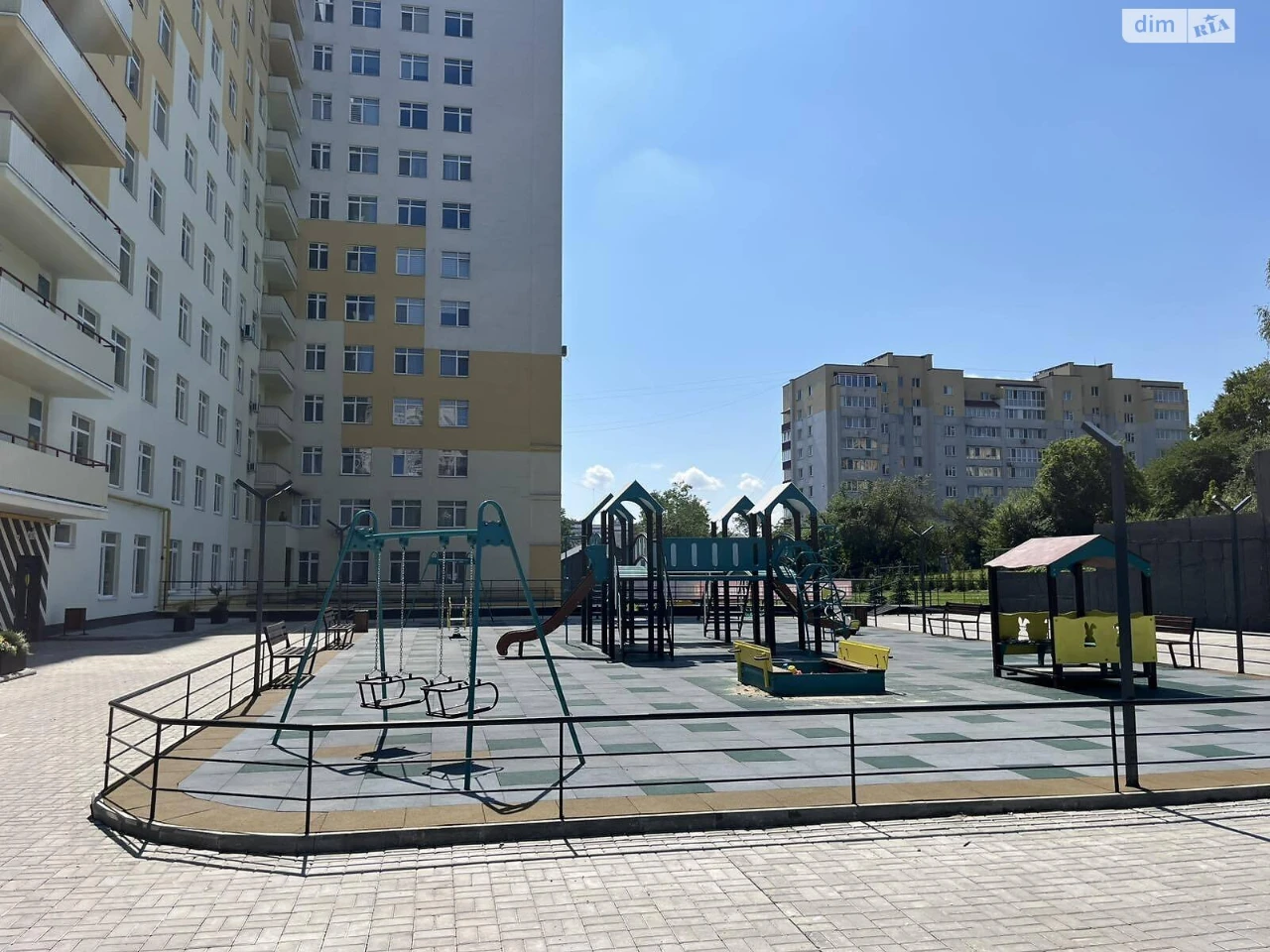Продаж Квартира Виставка