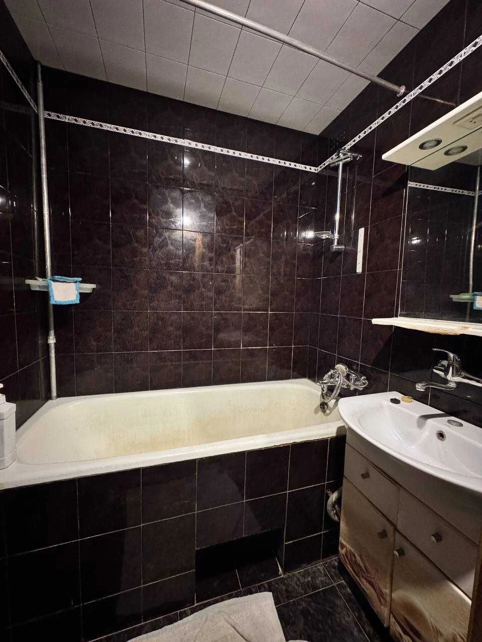 Продам 3к квартиру Озерна, по вул. Залізняка