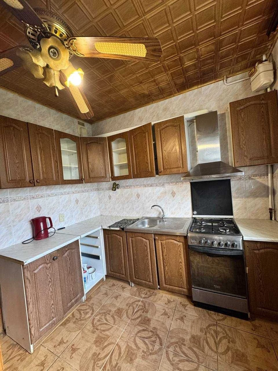 Продам 3к квартиру Озерна, по вул. Залізняка