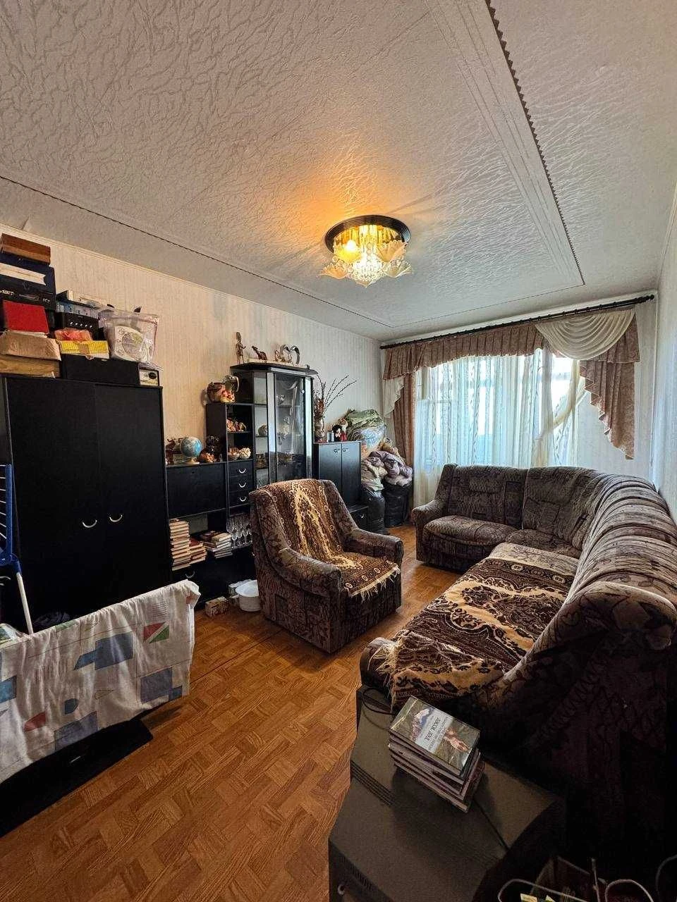 Продам 3к квартиру Озерна, по вул. Залізняка