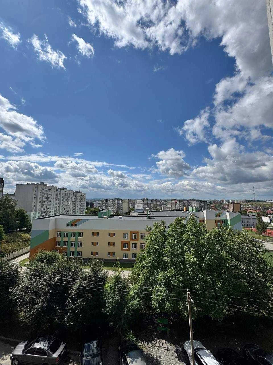 Продам 3к квартиру Озерна, по вул. Залізняка