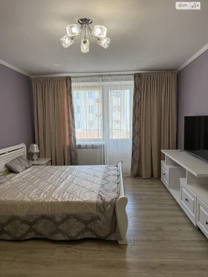 Продаж Квартира Озерна
