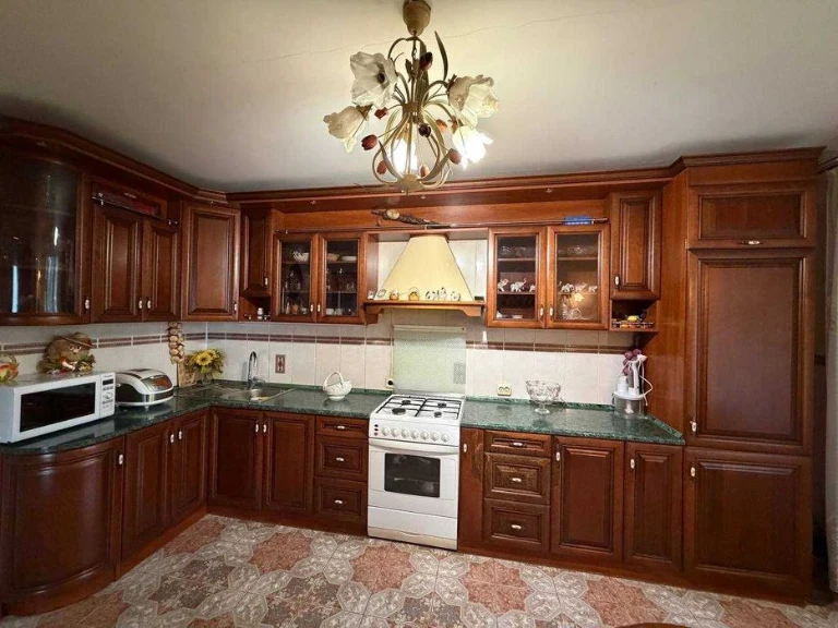 Продаж 3к квартири в Центрі міста