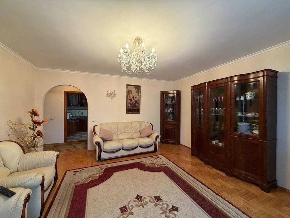 Продаж 3к квартири в Центрі міста