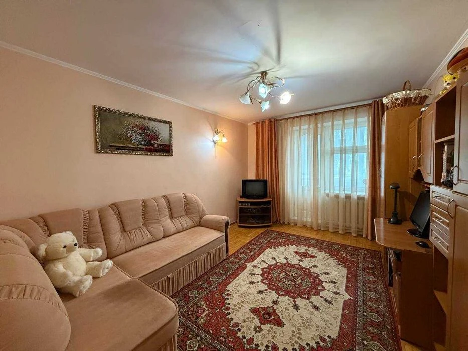 Продаж 3к квартири в Центрі міста