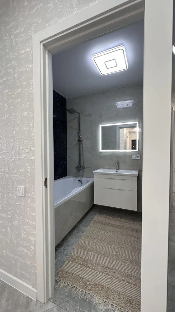 Продаж 1к 52 кв . Новобудова .ремонт . Меблі та техніка.