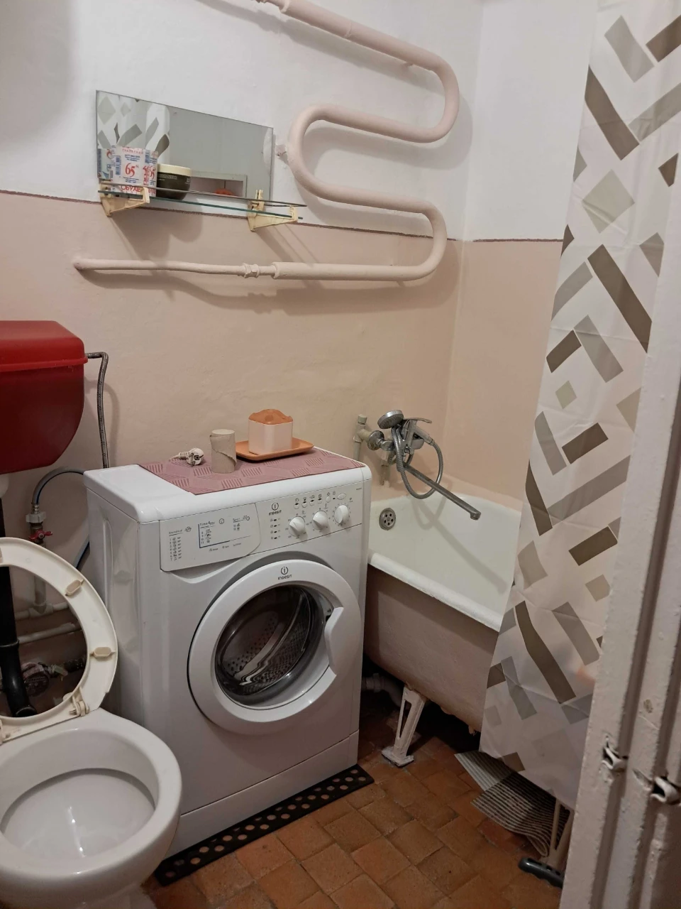 Продаж двокімнатної квартири