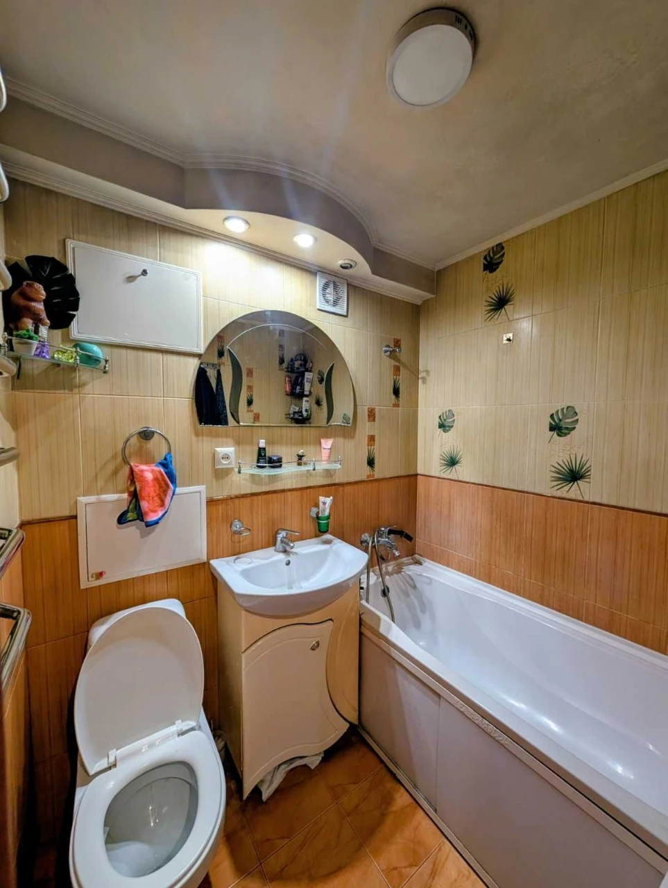 ID 42854 | 1к ЗаготЗерно | 30 м² | 2/5 | Високий теплий пове