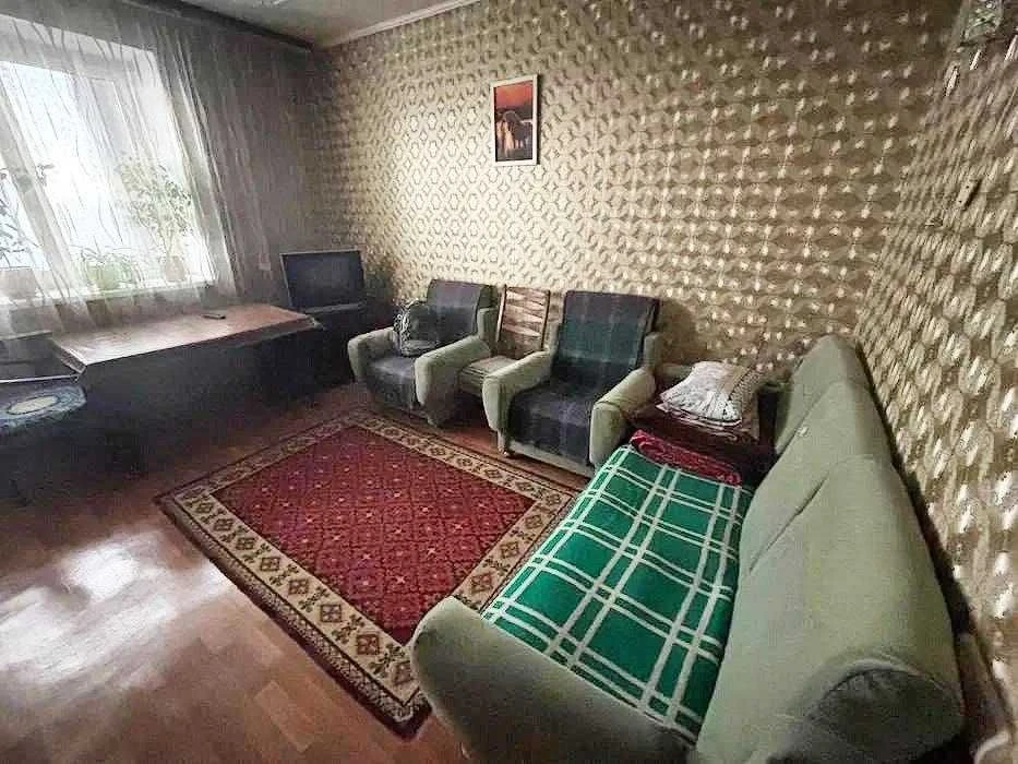 Продаж 2-кімнатної квартири по вул. Холодногірська