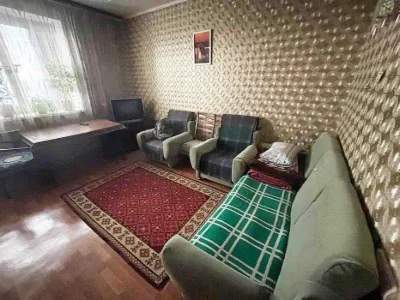 Продаж 2-кімнатної квартири по вул. Холодногірська