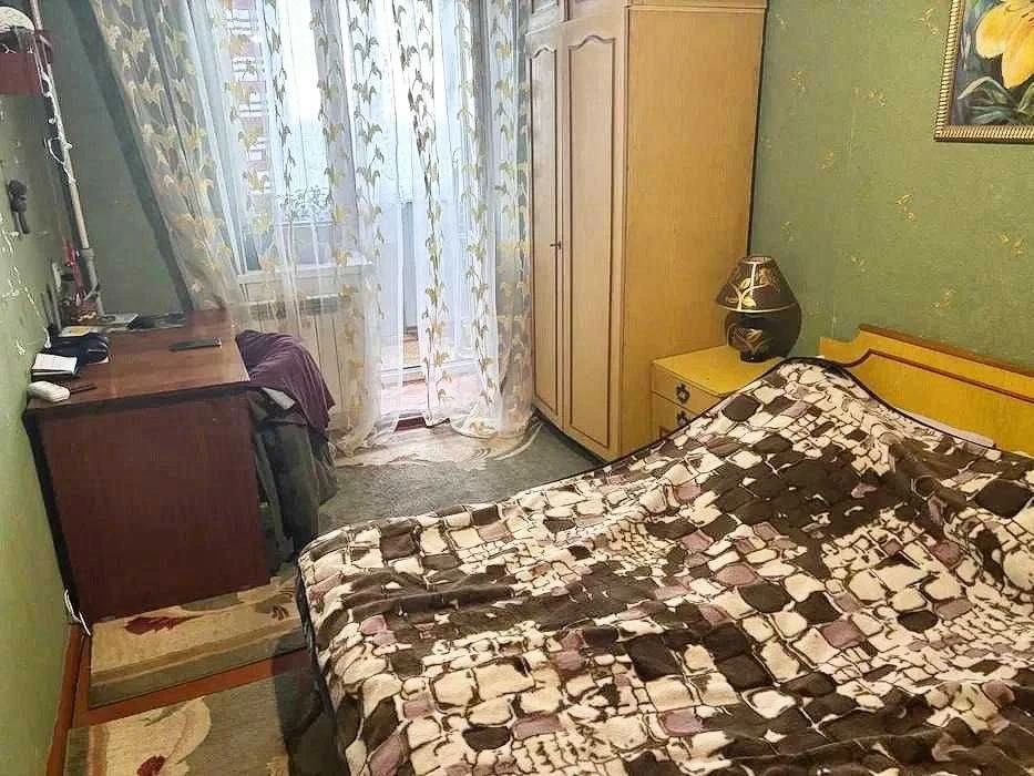 Продаж 2-кімнатної квартири по вул. Холодногірська
