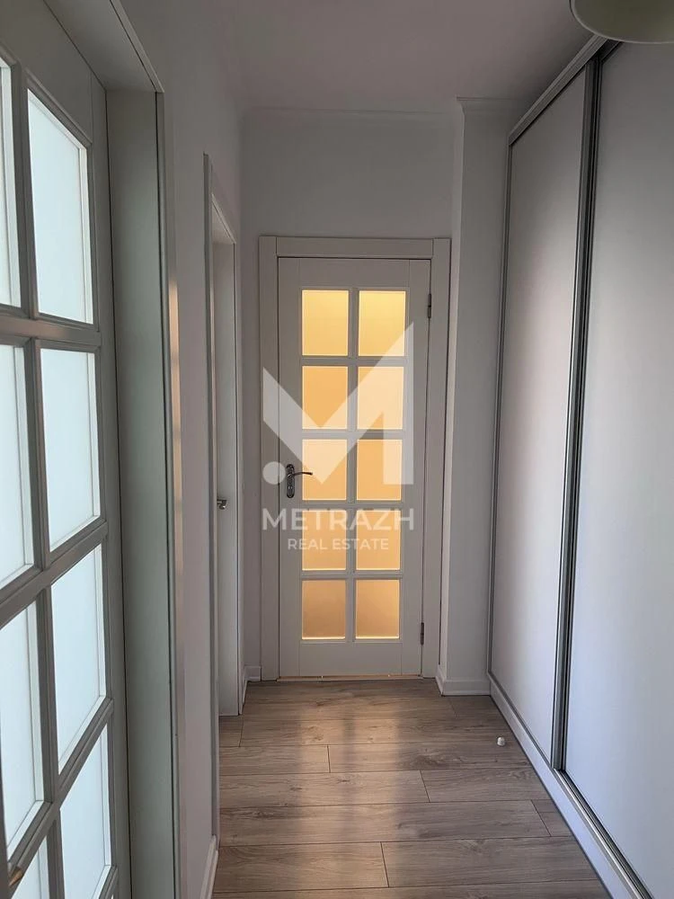 Продам 1 кімнатну ЖК Кришталеві Джерела, вул Метрологічна 11