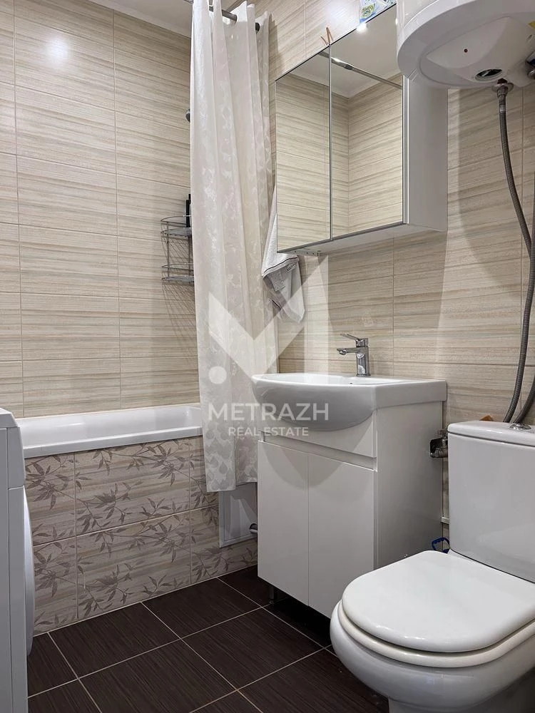 Продам 1 кімнатну ЖК Кришталеві Джерела, вул Метрологічна 11