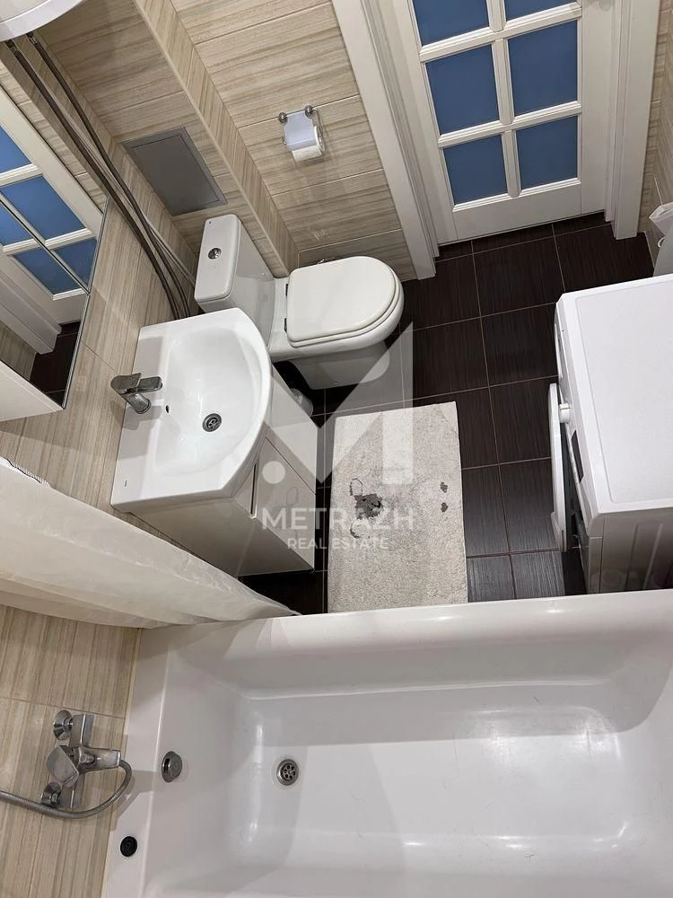 Продам 1 кімнатну ЖК Кришталеві Джерела, вул Метрологічна 11