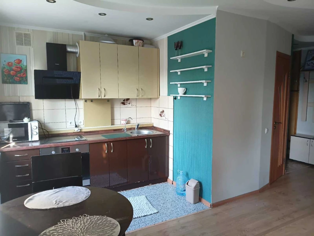 Продам 2-к. квартиру в районе проспекта Ивана Мазепы. Без ко