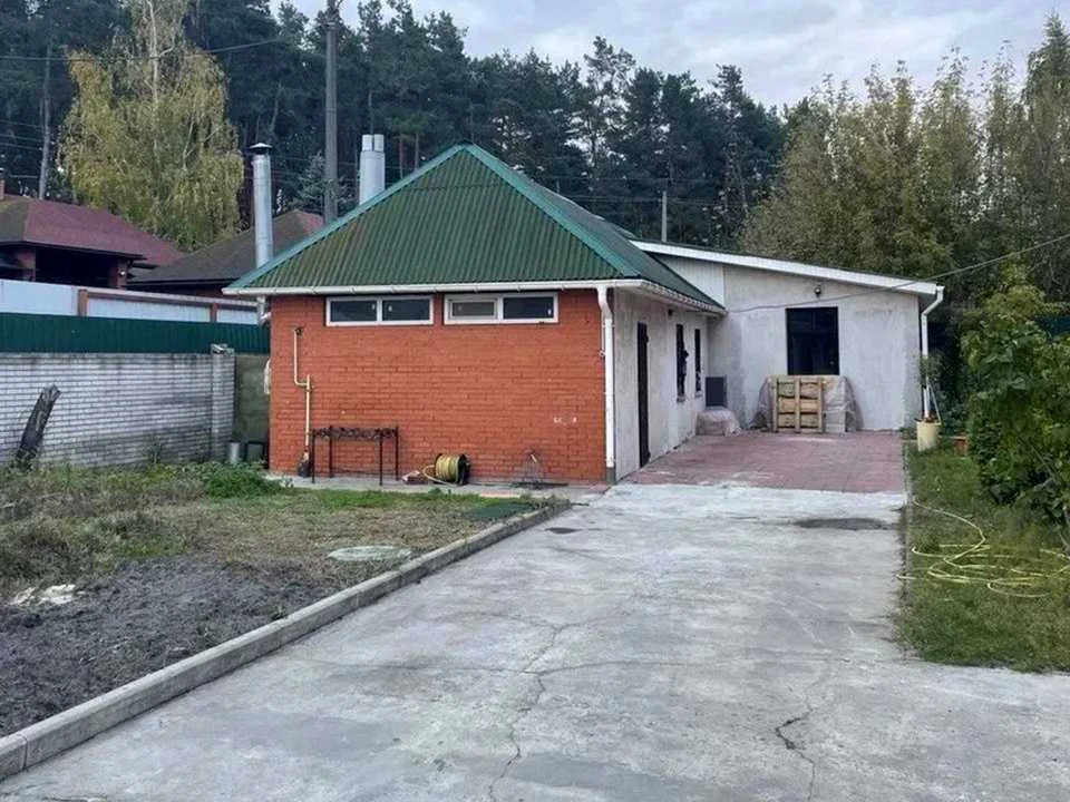 Будинок. Київ, Борова вул.
