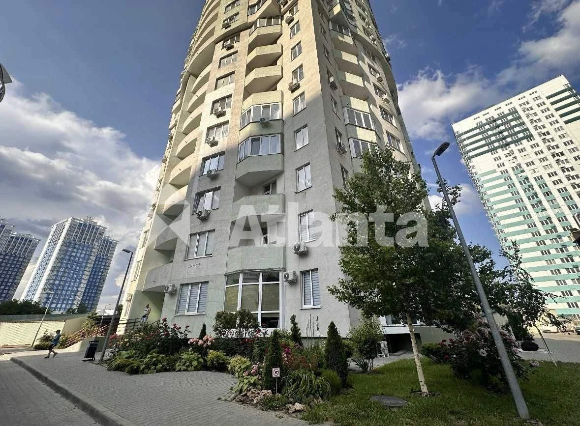 У продажу 2-кім квартира  в ЖК Одіссей