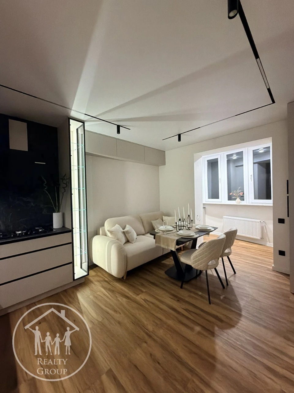 Нова 2к квартира 75 кв., Сучасний ремонт, меблі/техніка, Нау