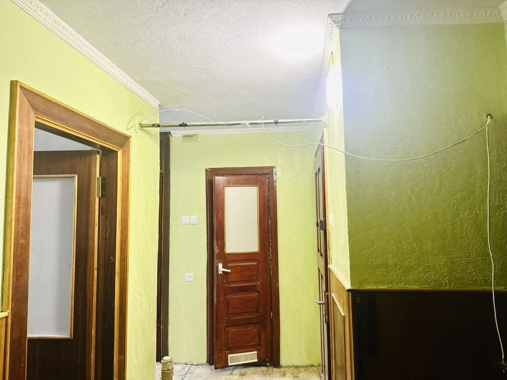 Продаж 3-кімнатної квартири на вул. Науковій