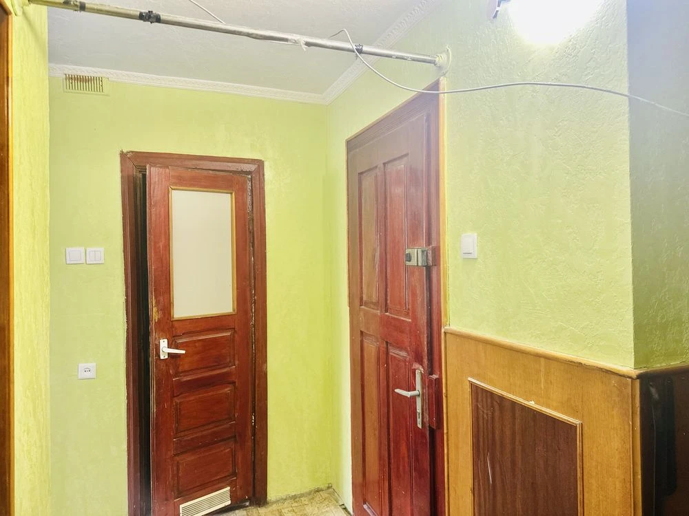 Продаж 3-кімнатної квартири на вул. Науковій