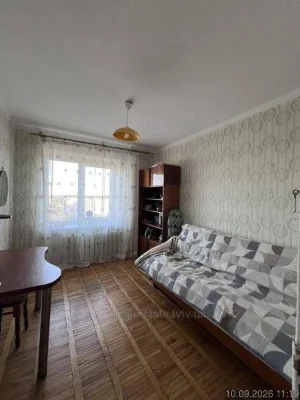 Продаж 3 кімнатна квартира в цегляному будинку вул. Пасічна