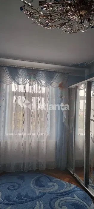 Продаж 2-х кімнатної квартири по вул. Донецька. Ближній цент