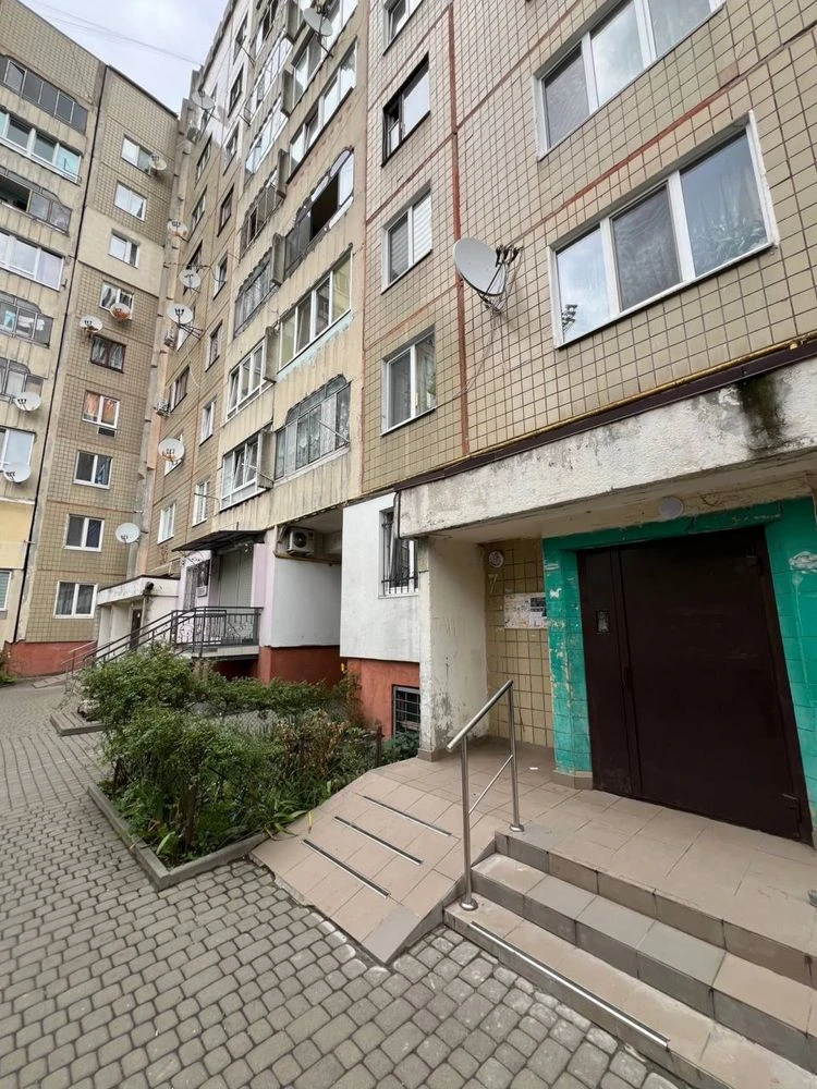 Продаж 2-кімнатної квартири у мікрорайоні Рясне-2, Львів вул
