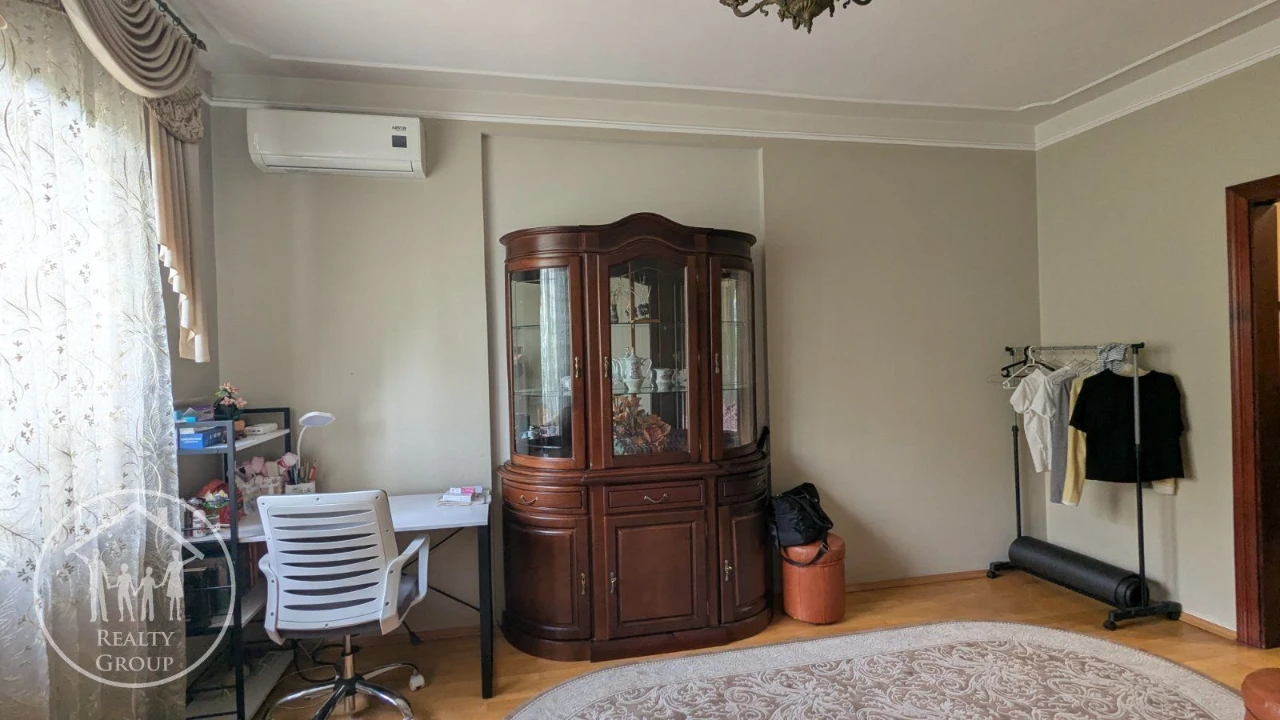 Продаж 2-кімнатної квартири 66м2 Наукова, Вікторія Гарден