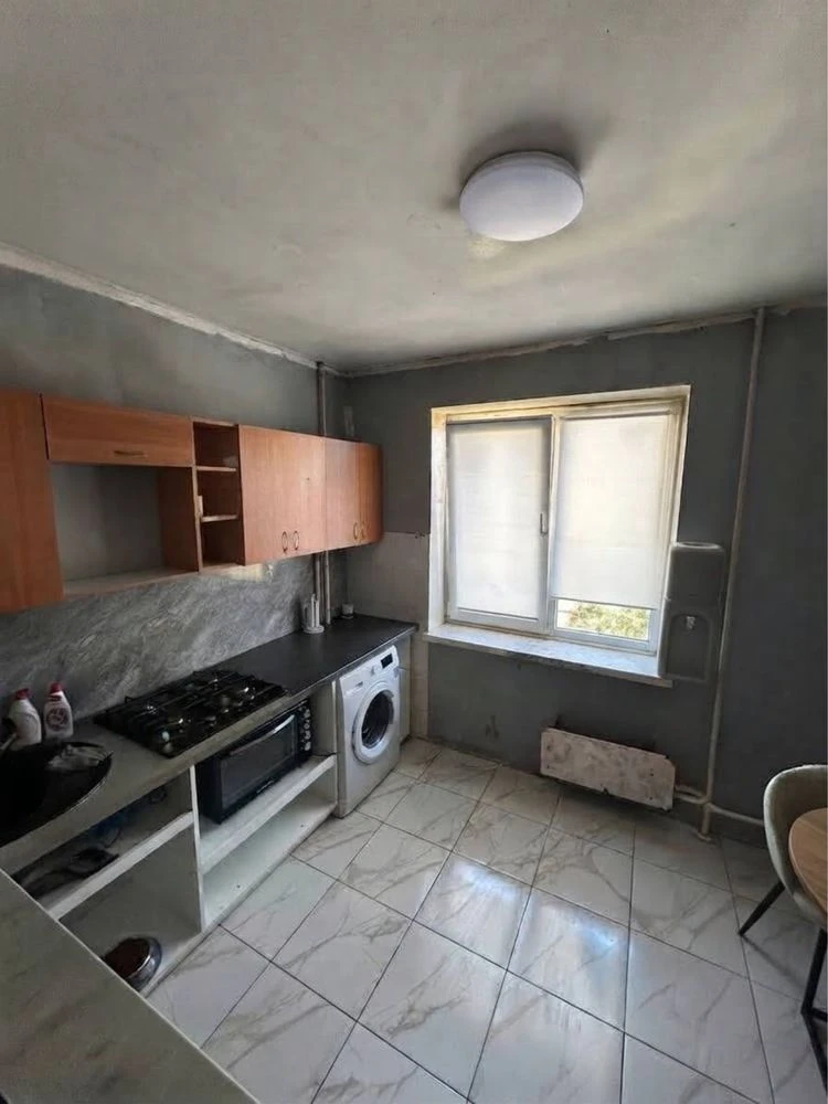 Продам 2 кімнатну Сихівський район