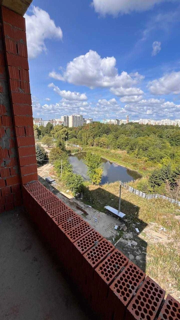 Продаж 2-кім.квартири вул. Стрийська біля озера, Бізнес-клас