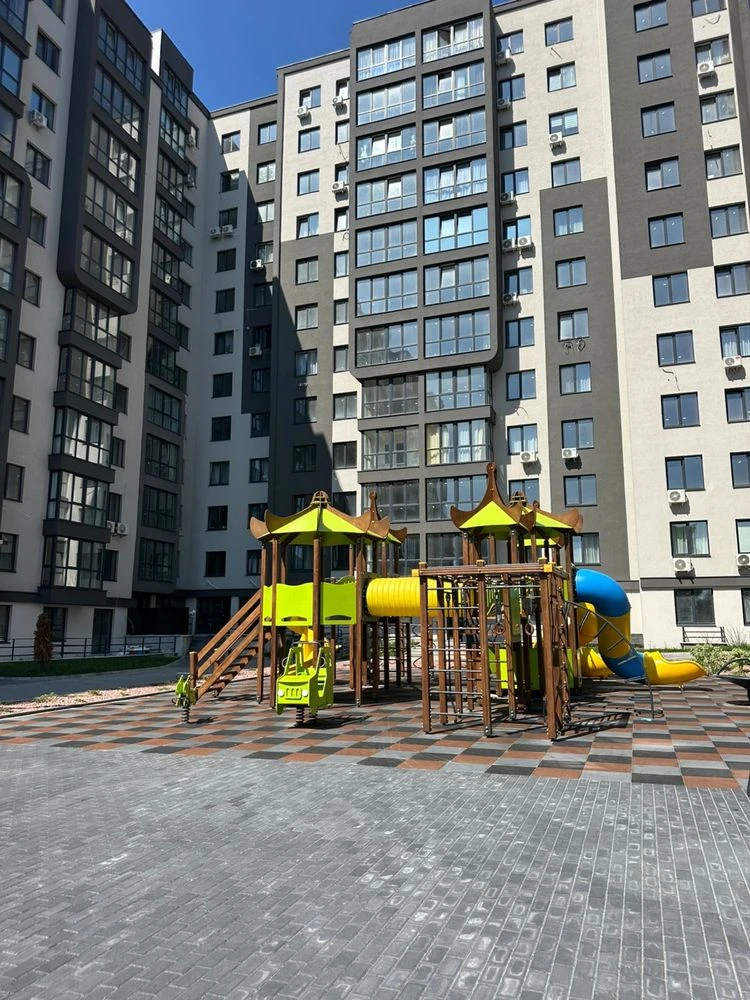 Зданий і заселений будинок. Продаж 2 кімнатної квартири в ЖК