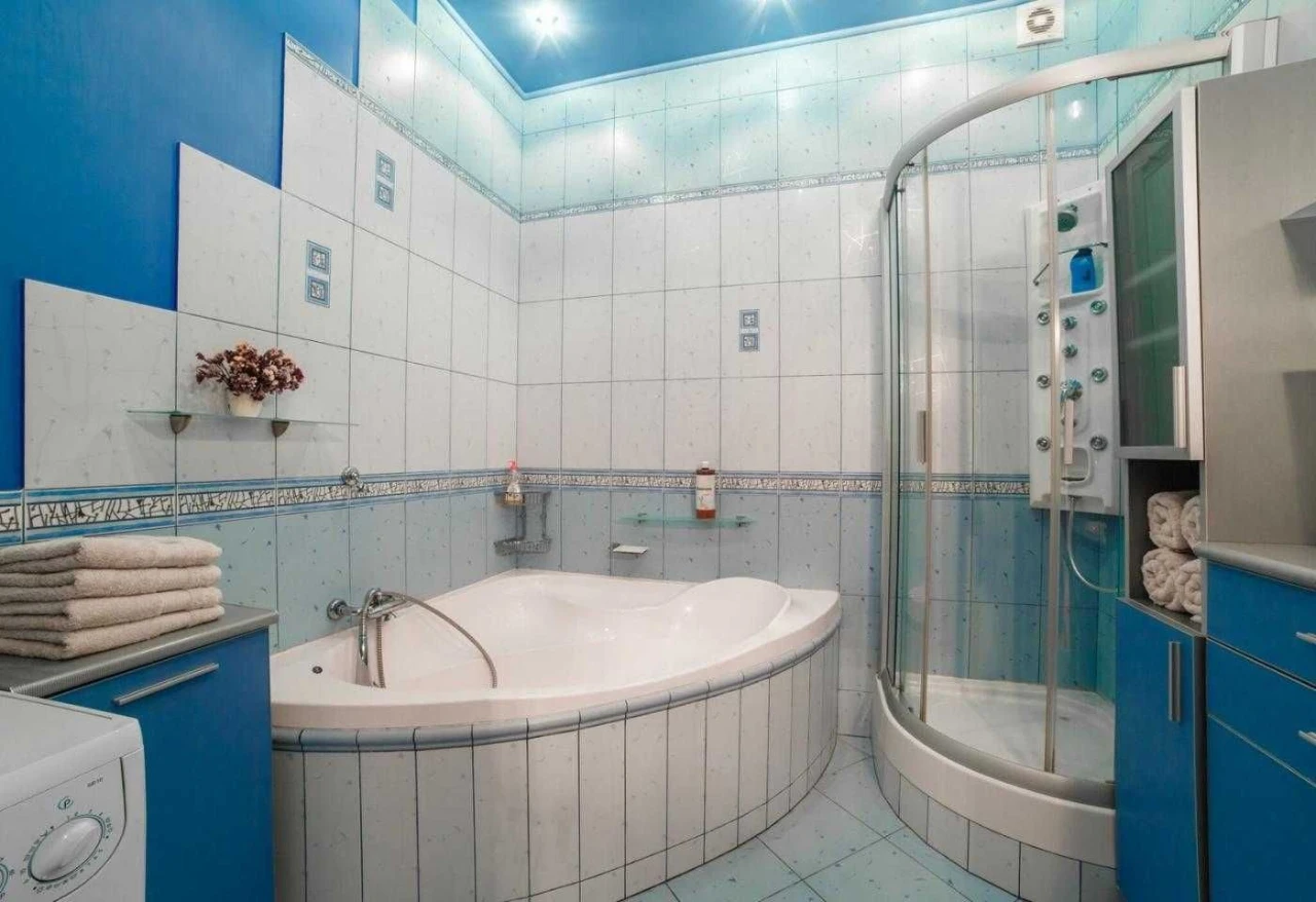 Продаж 3 кімнатної квартири, ближній центр, вулиця Мечнікова
