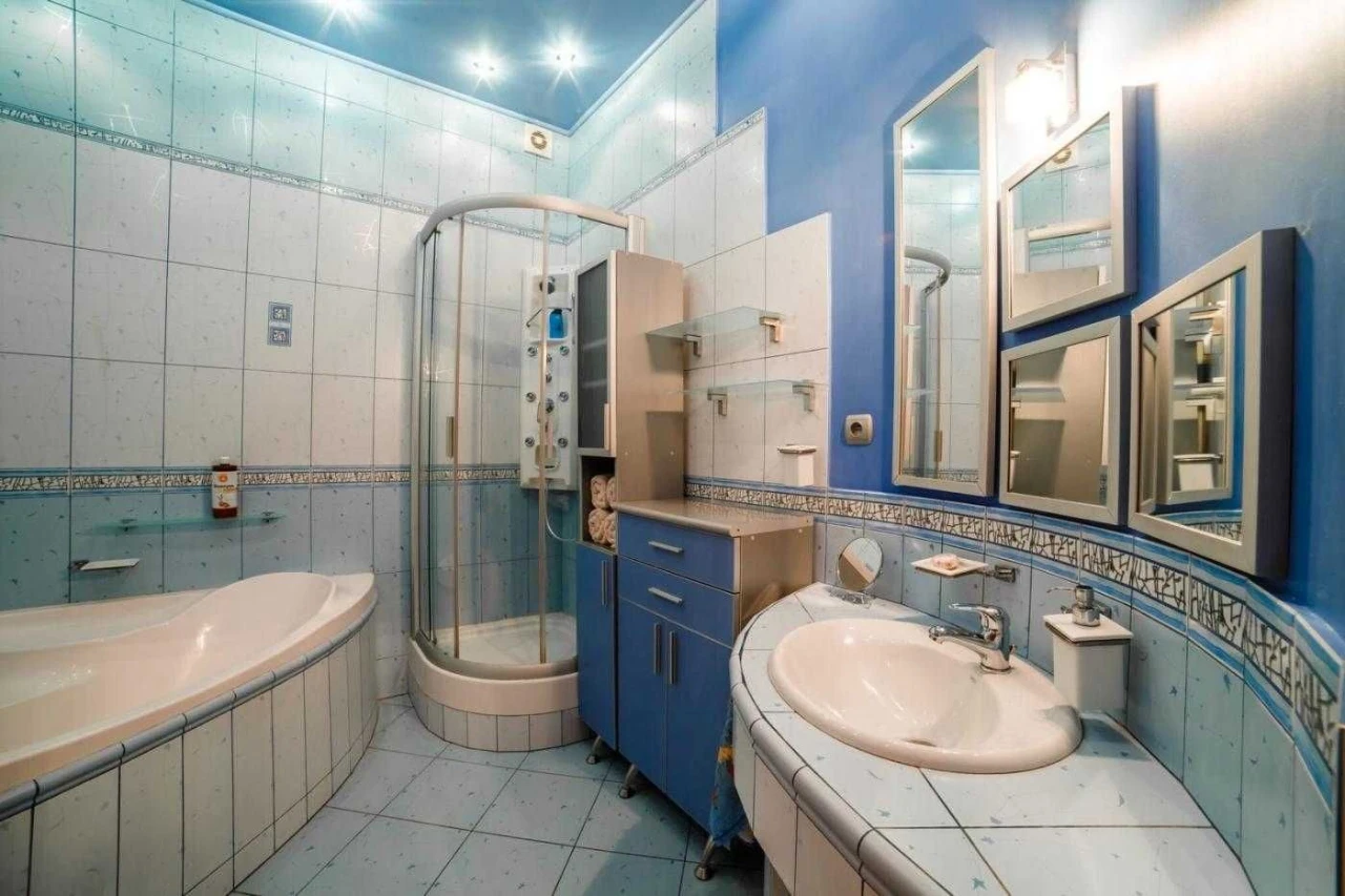 Продаж 3 кімнатної квартири, ближній центр, вулиця Мечнікова