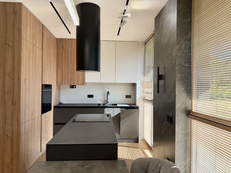 Sale of a 2-room apartment with designer renovation in a modern building