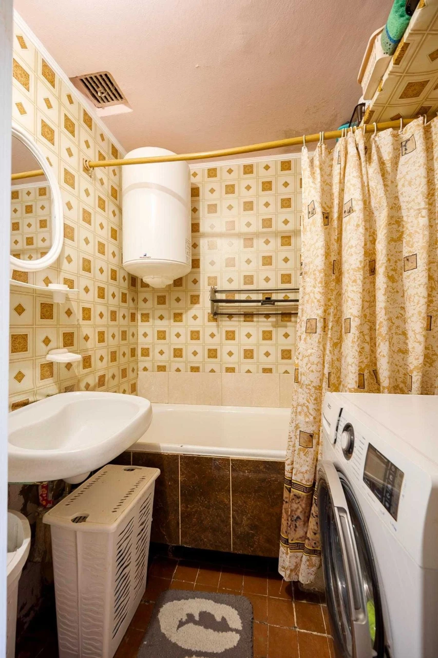 For sale, 3 apartment, Residential condition, Kavaleridze, Panelka, L