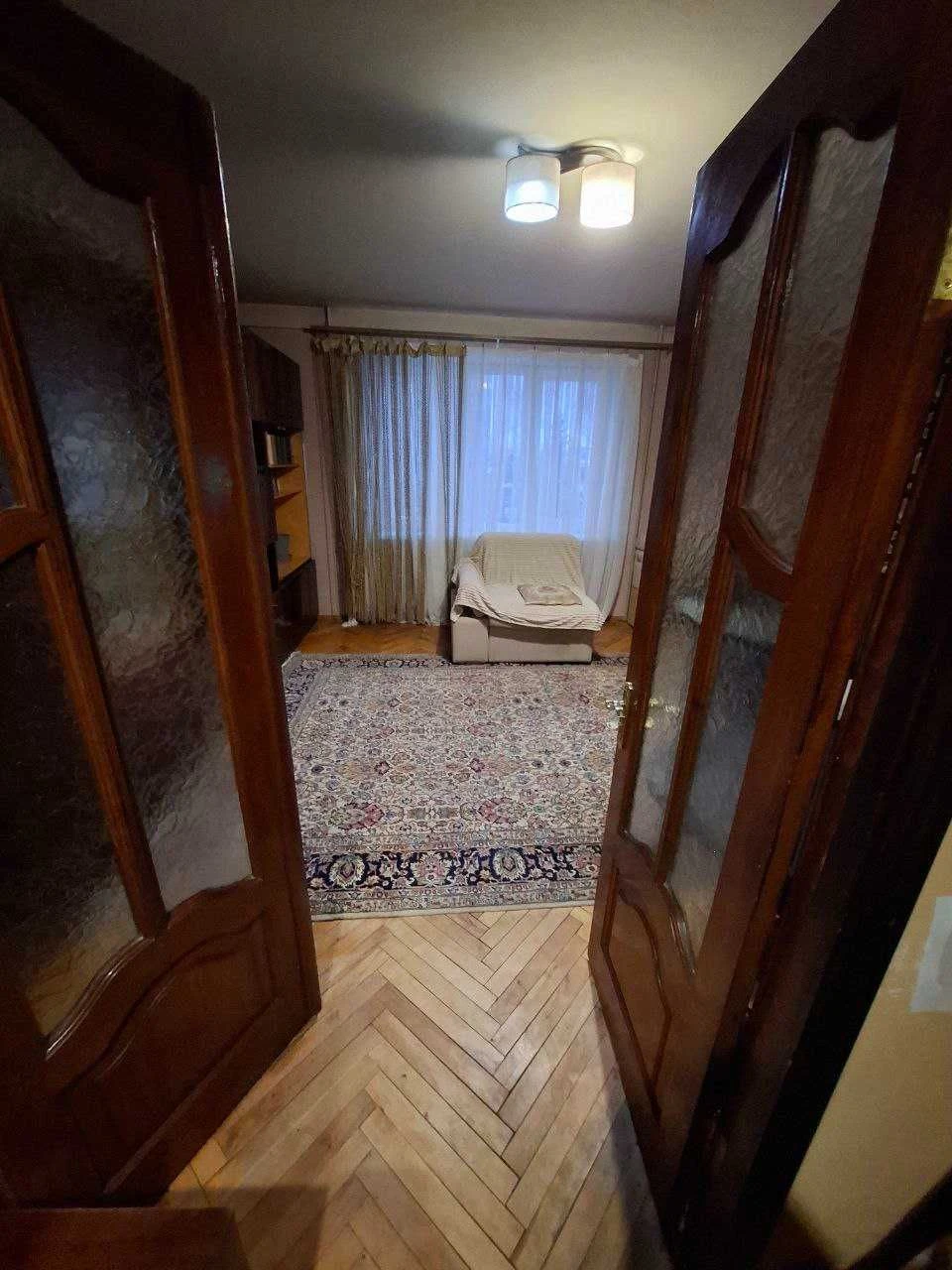 3-room apartment for sale, Khutorivka St., Sykhiv, district of Shuvar shopping mall