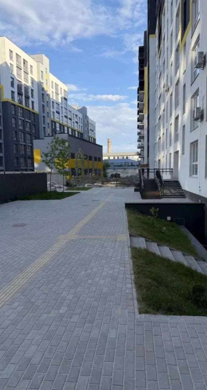 Продаж 1-к, ЖК Шенген,  Залізнична, 47/19/28м2 , 78999 $