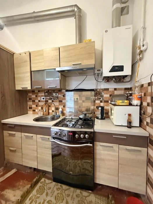 Продаж квартири австрійський будинок ближній центр Підзамче
