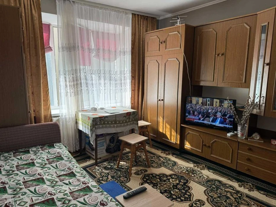Продам 1-но кімнатну на Вишенці