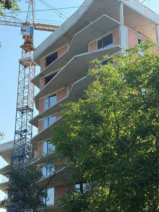 Продаж 2-кімнатної квартири 77,08 м2 у сучасному житловому к