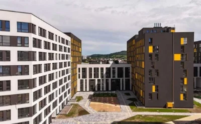 Однокімнатна з патіо в ЖК Вежа Містечко Підзамче, Б. Хмельни