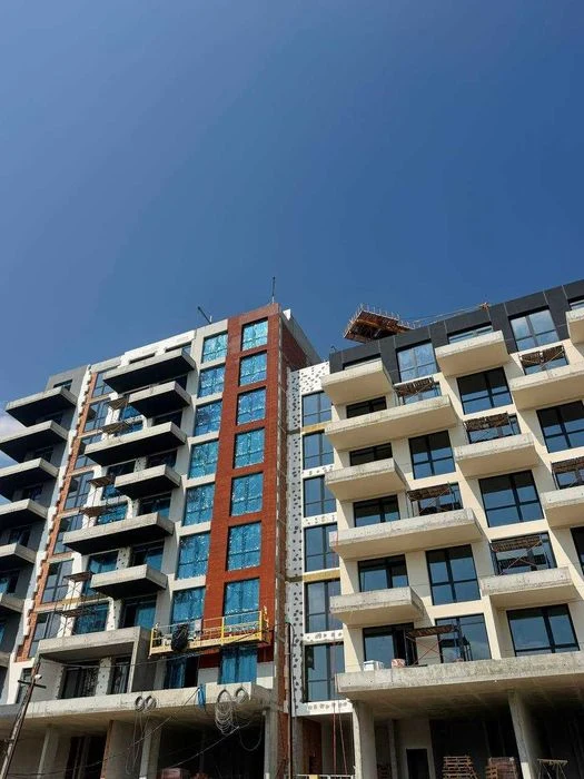 Продається 2-кімнатна квартира 58,8 м2 на 3 поверсі у сучасн