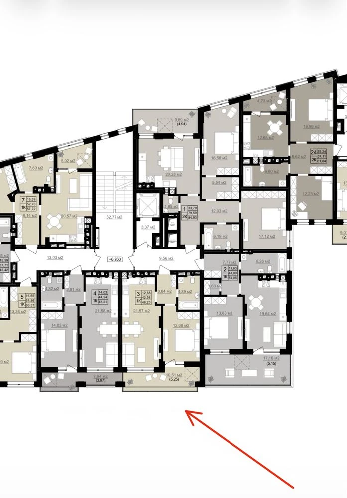 Продаж 1-кімнатної (48 м²) квартири з балконом в центрі Льво